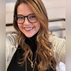 Meet your Posher, Rachel